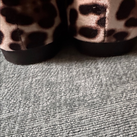 Leopard Flats - Picture 4 of 4